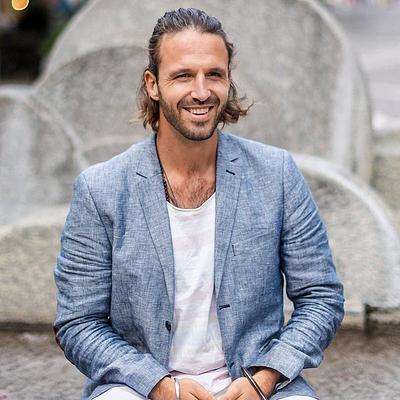 Upspeak Mentor Yves Becker